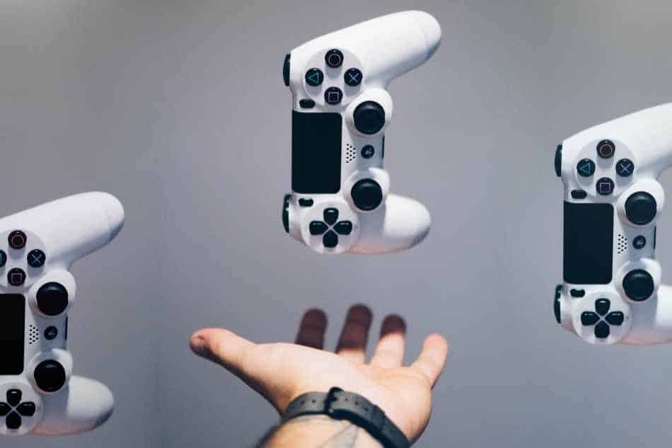 Does the Come with a Controller? – CareerGamers